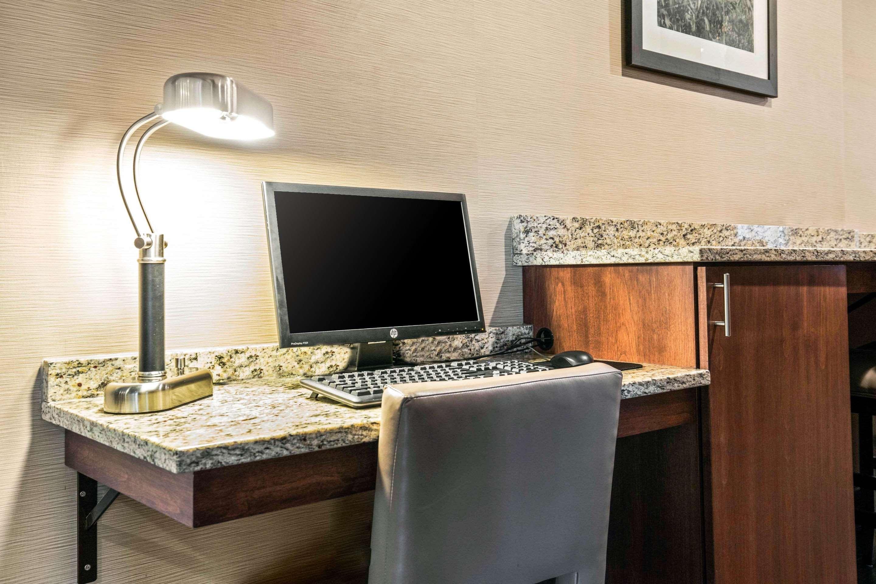 Comfort Inn La Porte Bagian luar foto