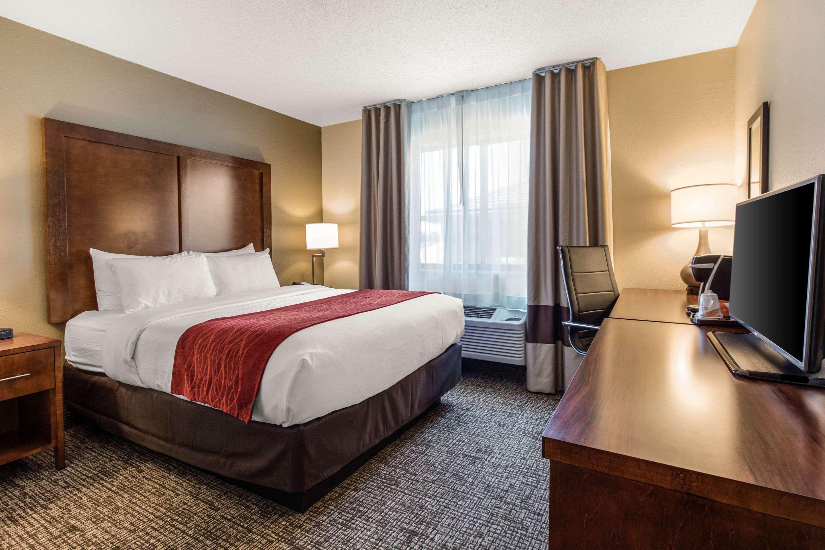 Comfort Inn La Porte Bagian luar foto