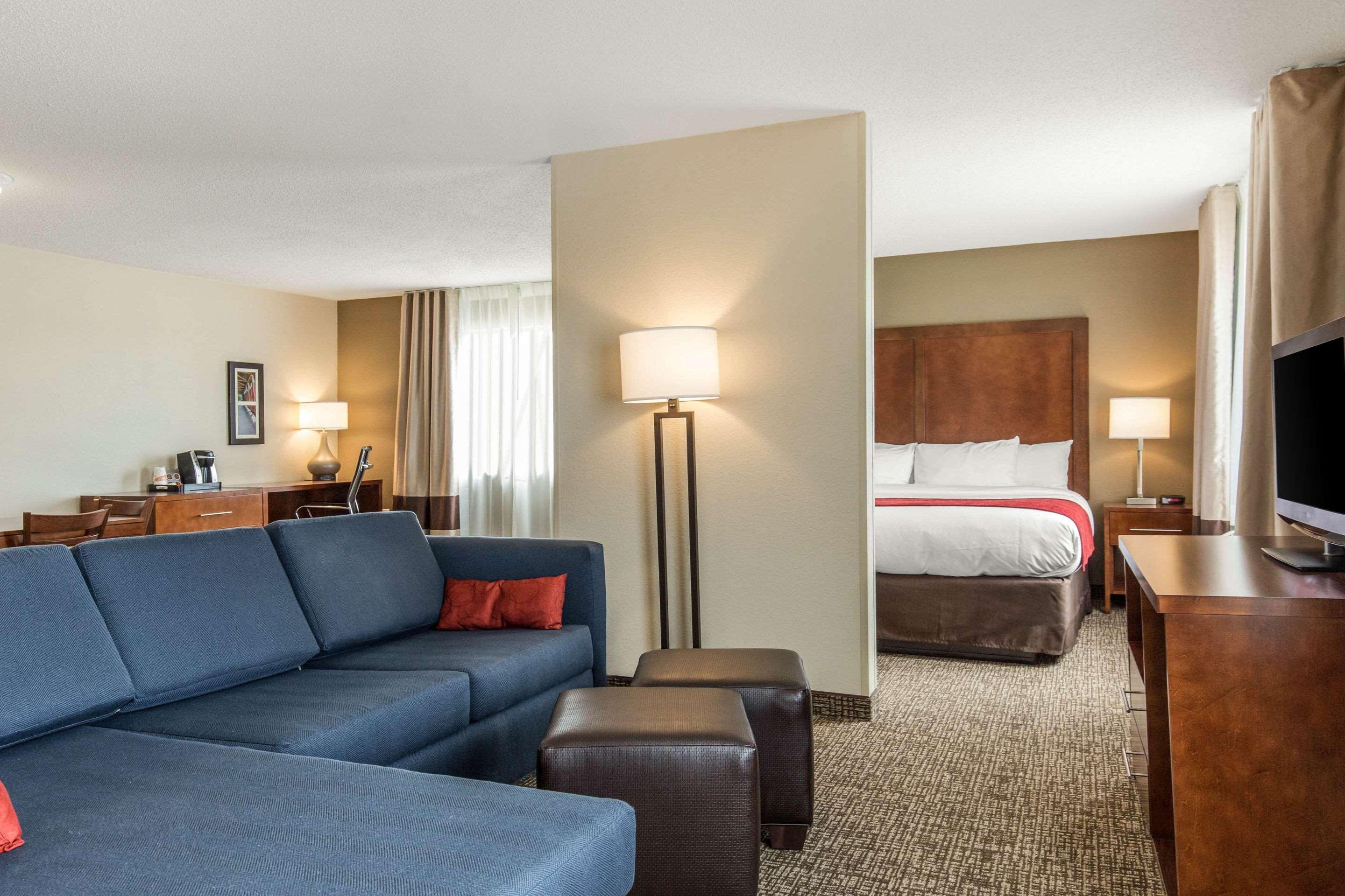 Comfort Inn La Porte Bagian luar foto